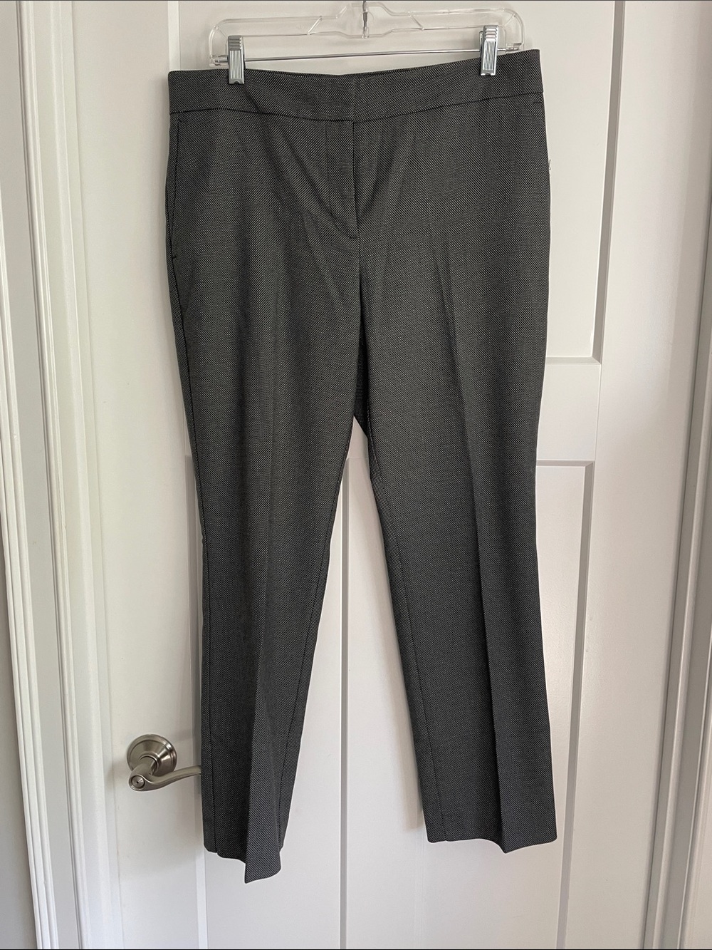 Ann Taylor Factory Women's Classic Straight-Leg ankle Pants size 8